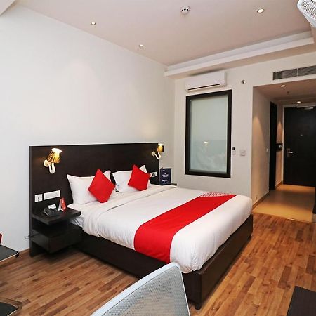 Capital O 19296 Joy Inn & Suites Bhiwadi Экстерьер фото