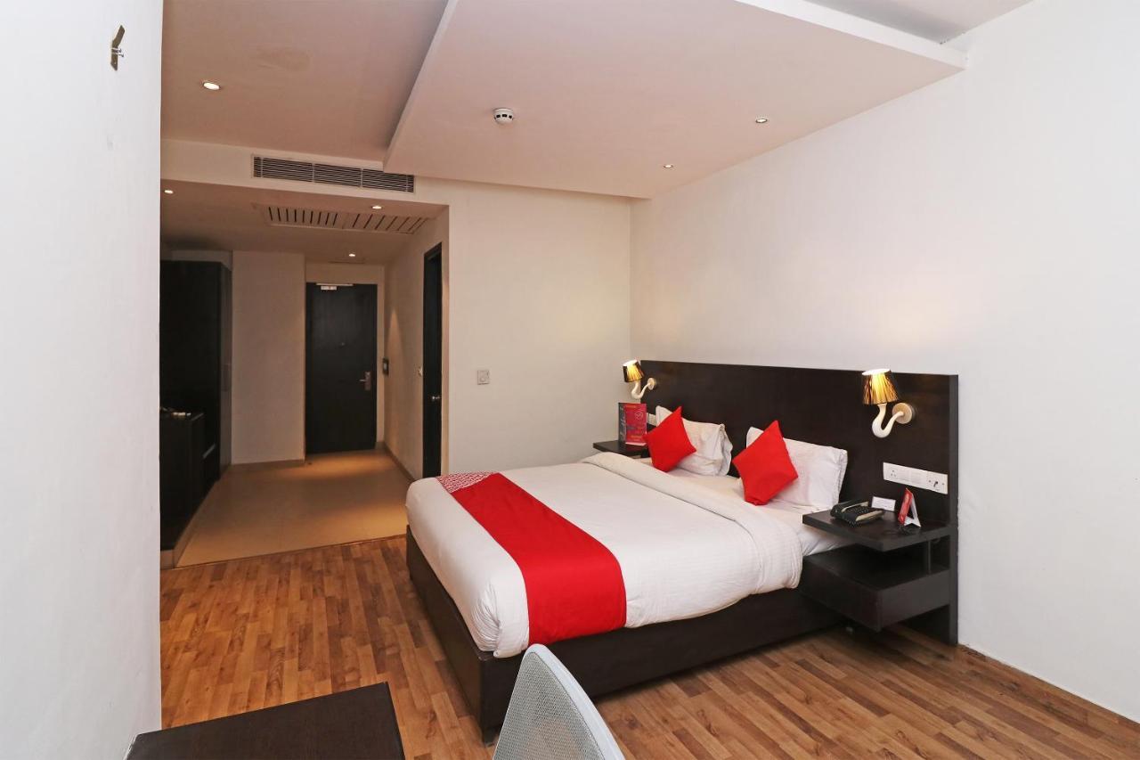 Capital O 19296 Joy Inn & Suites Bhiwadi Экстерьер фото